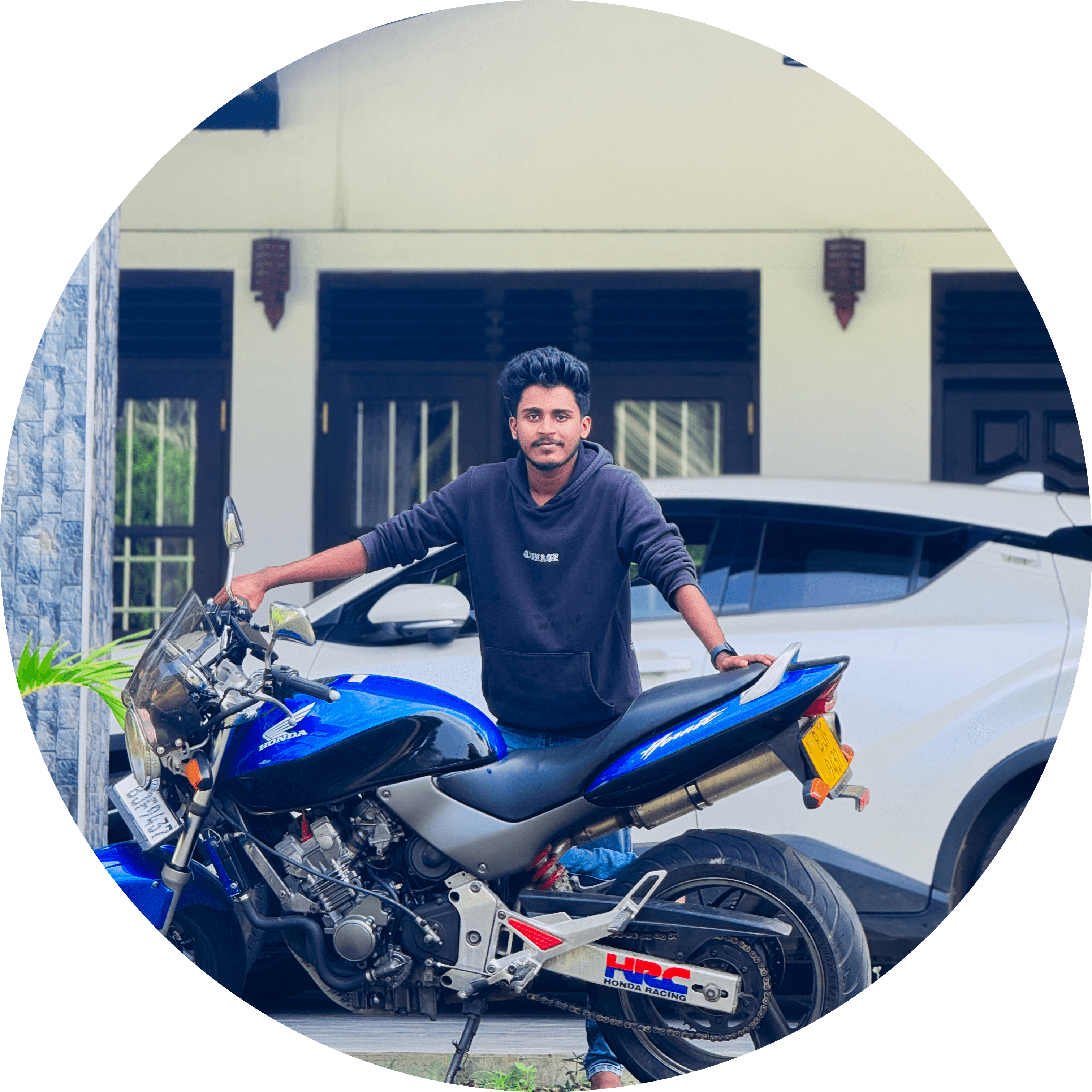 Kaveesha Mallawaarachchi — Founder of Entryly, Sri Lankan Entrepreneur